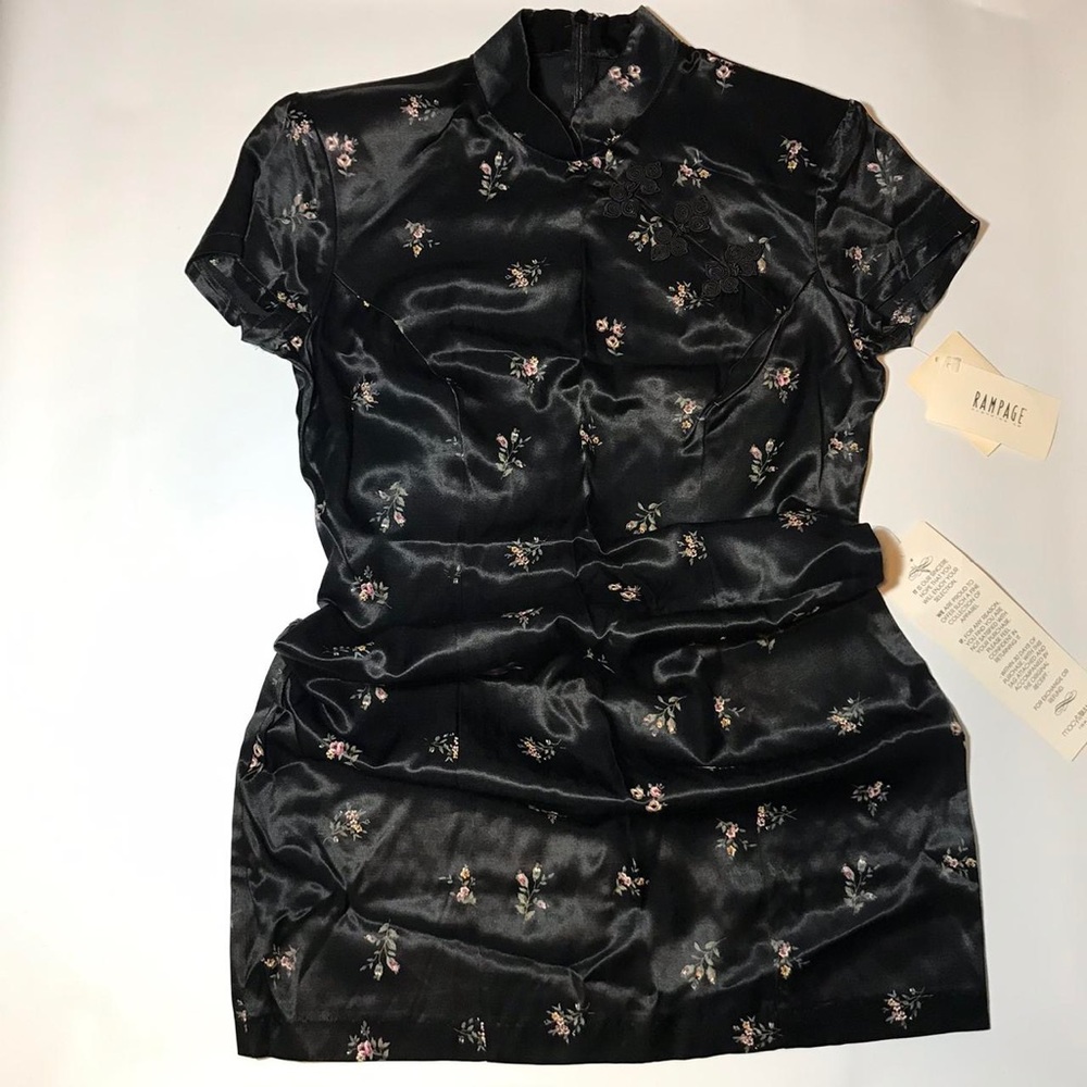 BNWT 90s Rampage cheongsam style dress 🌹